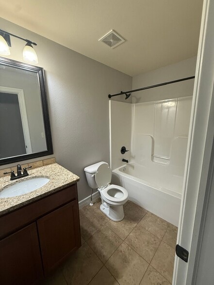 Building Photo - 8457 Granite Ct