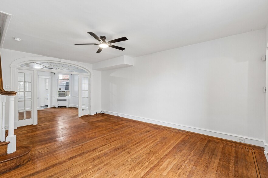 Building Photo - 5651 N 20th St