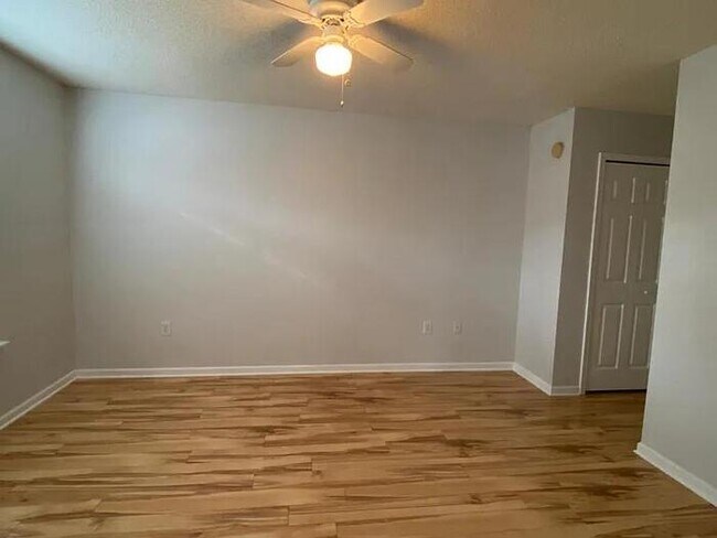 Building Photo - 12131 Bottlebrush Pl