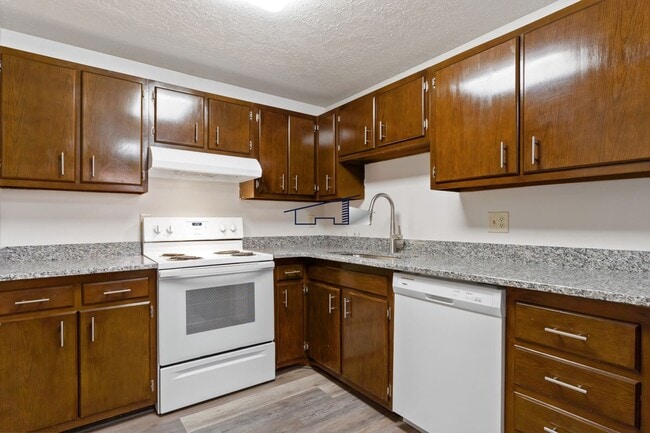 Building Photo - 5858 S 2000 W