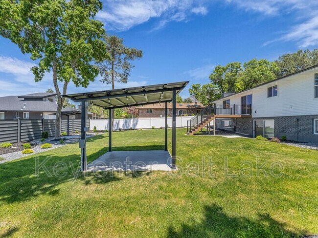 Building Photo - 7726 S 3500 E