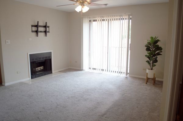 Building Photo - 2038 N Rand Rd