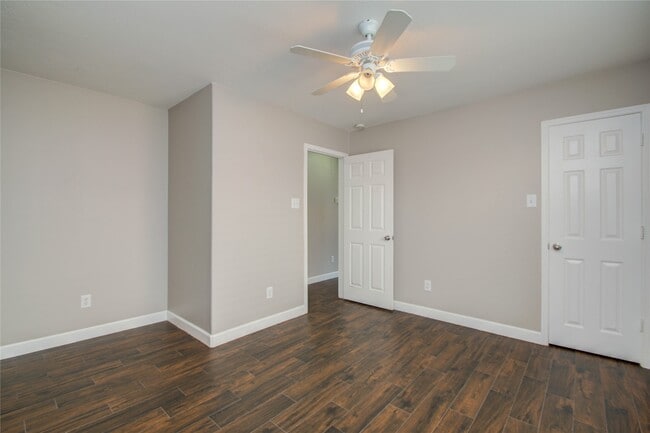 Building Photo - 15123 Green Whisper Dr