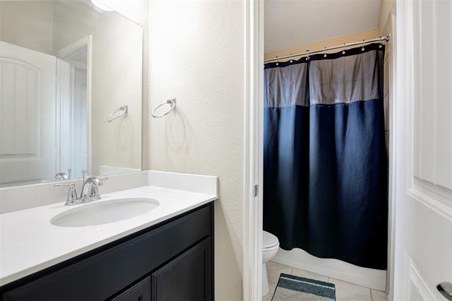 Building Photo - 628 Crowell Dr