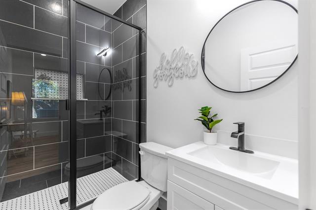 Building Photo - 2111 Wright St