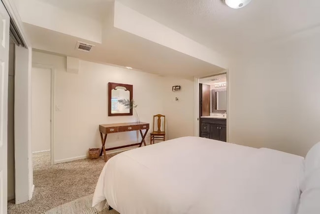 Building Photo - Cozy Arvada Downstairs Duplex Available Now!