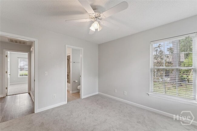 Building Photo - 161 Marshview Dr