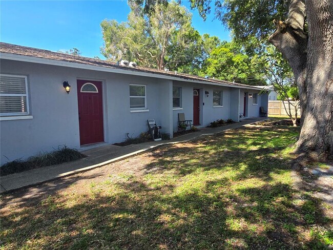 Building Photo - 13500 W Rena Dr