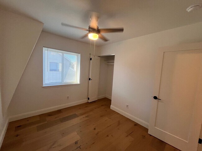 Building Photo - Bright and Spacious 3-Bedroom Home in the Heart of South Davis