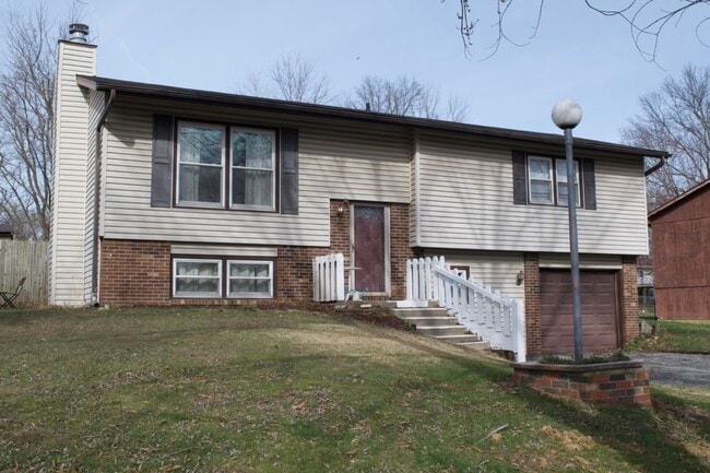 Building Photo - Great 3 Bed 2 Bath House!