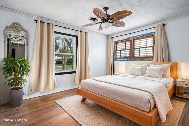 Building Photo - 1219 Park Ln