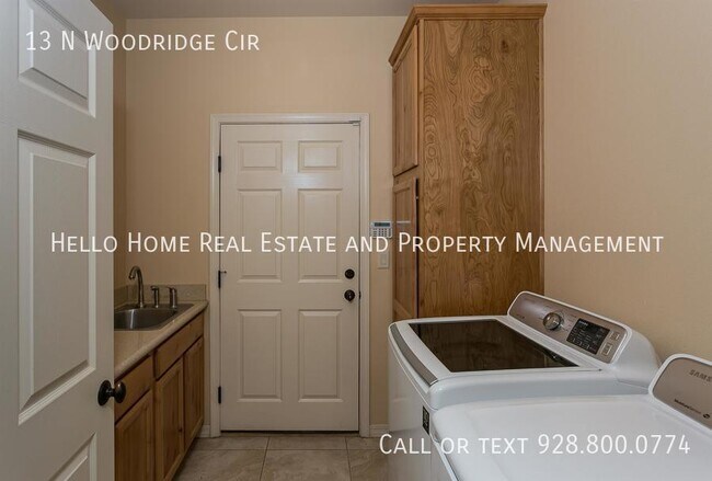 Building Photo - 13 N Woodridge Cir