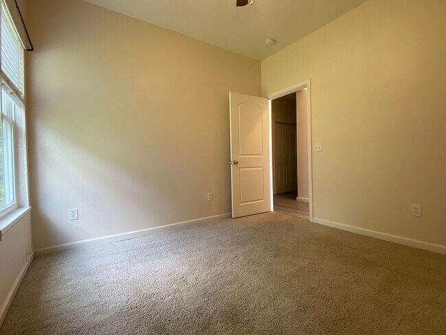 Building Photo - 5780 W Monarch Ct