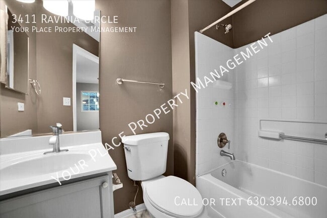 Building Photo - 3411 Ravinia Cir