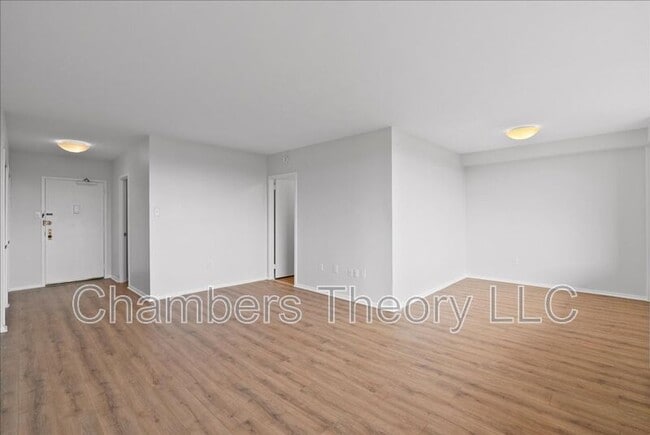 Building Photo - 3705 S George Mason Dr