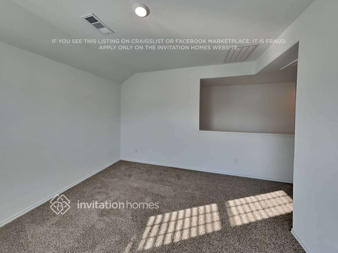 Building Photo - 18739 Faustina Way