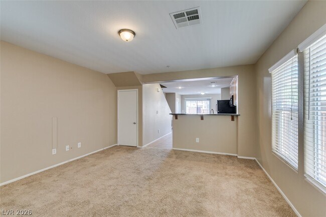 Building Photo - 1155 Paradise Garden Dr