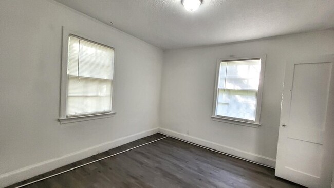 Building Photo - Remodeled Two Bedroom House Available For ...