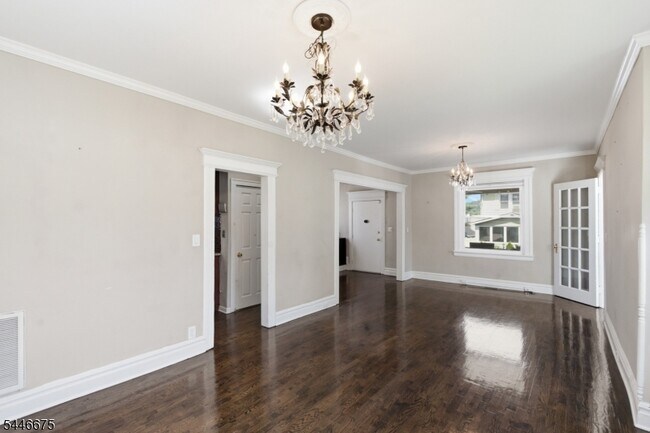 Building Photo - 21 Mildred Terrace