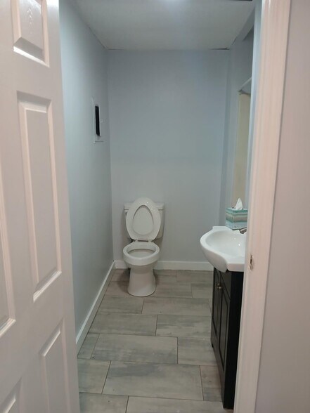 Bathroom - 1333 1st Ave