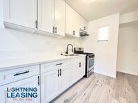 Building Photo - 843 S Carondelet St