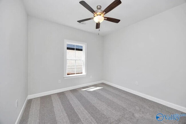 Building Photo - 16535 Hamilton Pl
