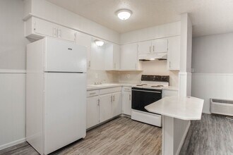 Building Photo - Move-In Special No Deposit HURRY ENDS SOON!!