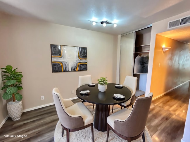 Building Photo - BEAUTIFUL CONDOMINIUM IN GATED COMMUNITY