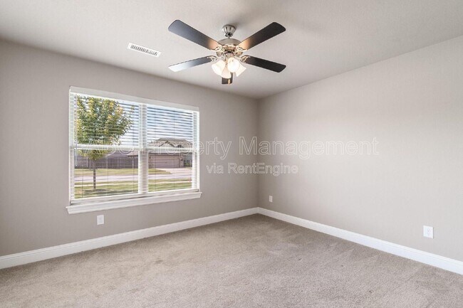 Building Photo - 328 N Otoe St