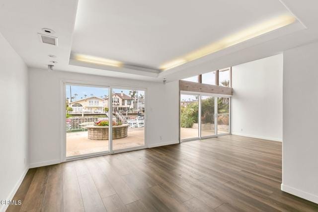 Building Photo - 2957 Seaview Ave