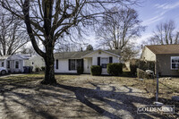 Building Photo - 1609 S Oakdale Dr