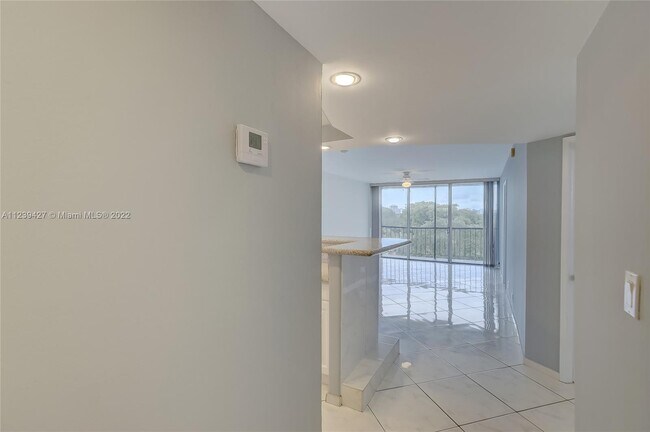 Building Photo - 4501 NE 21st Ave