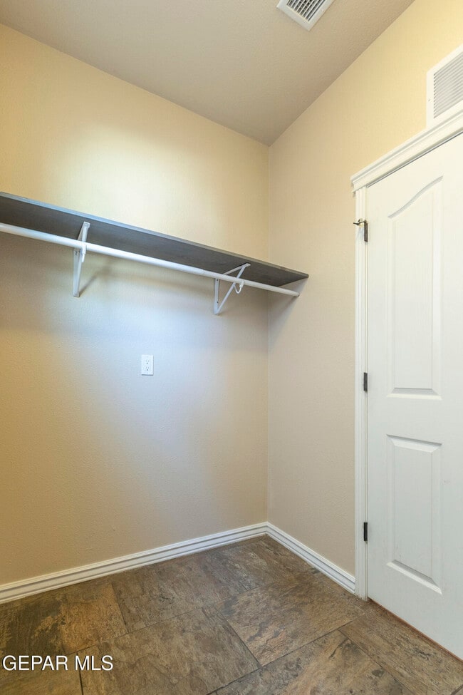 Building Photo - 7341 Black Sage Dr