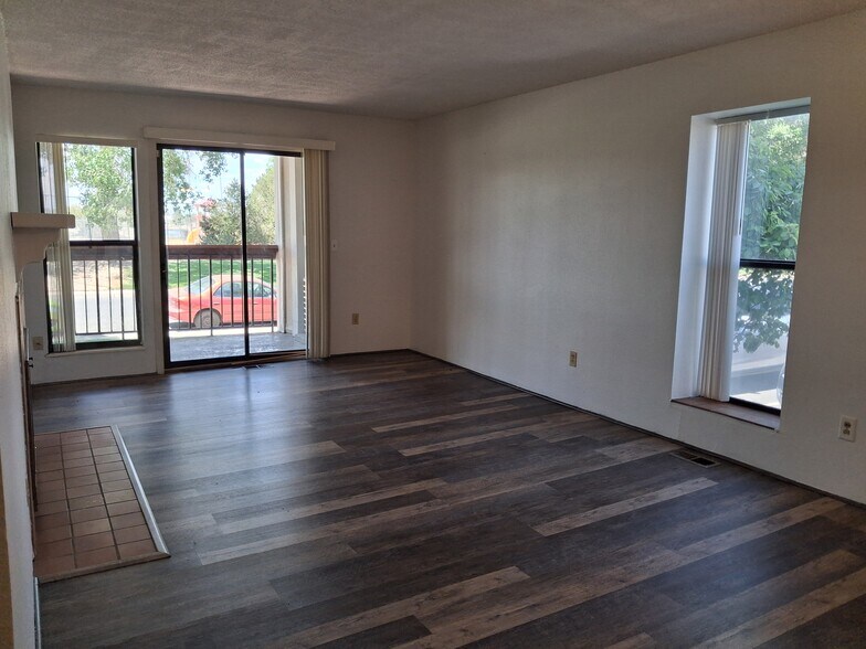 Building Photo - 2740 W 86th Ave