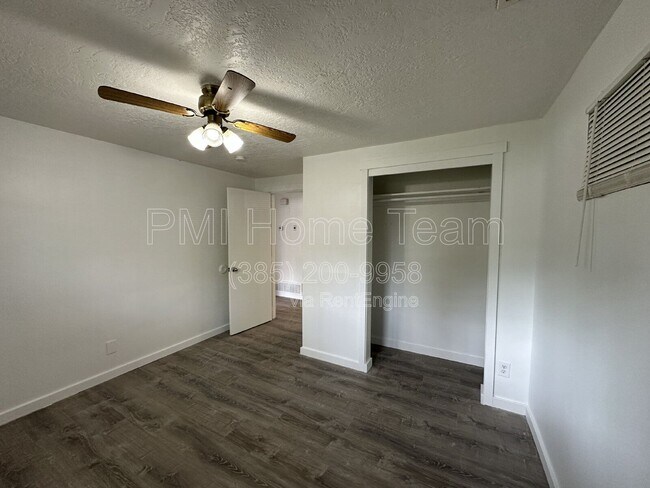 Building Photo - 256 9th St