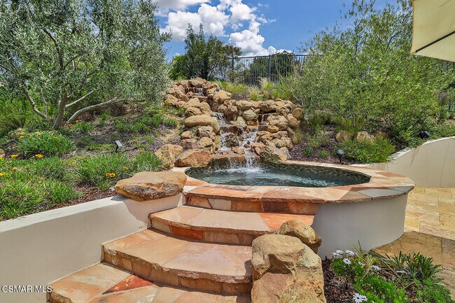 Building Photo - 1808 Crystal View Cir