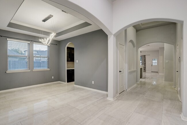 Building Photo - 632 Pedernales St