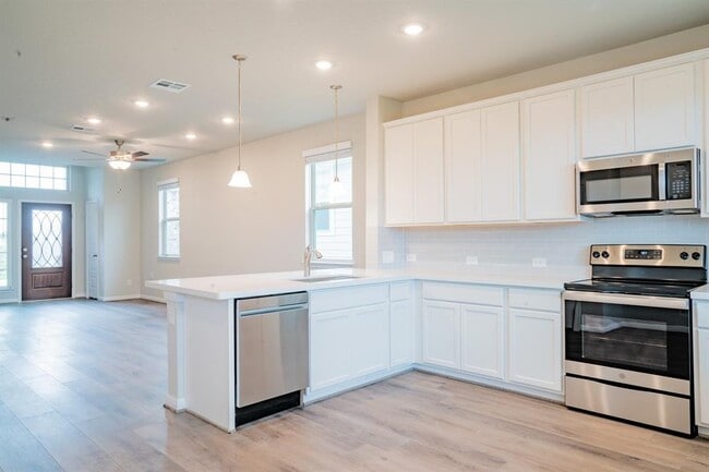 Building Photo - 3225 Starflower