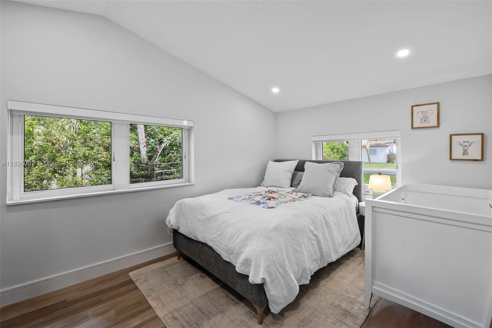 Building Photo - 90 NE 106th St