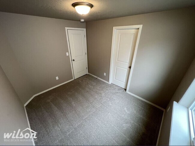 Building Photo - Charming 3BD/2BA in West Valley - Your Ide...