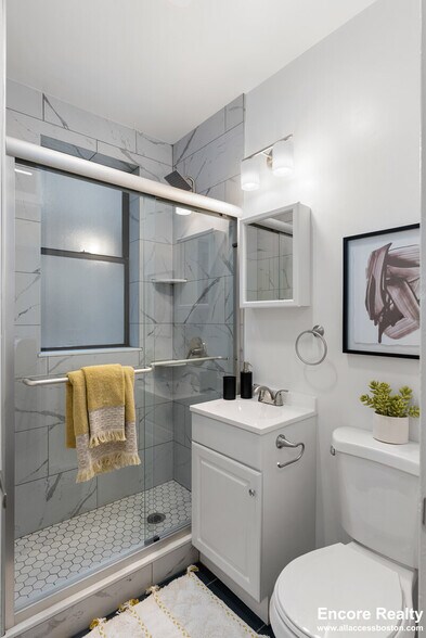 Building Photo - 81 Park Dr