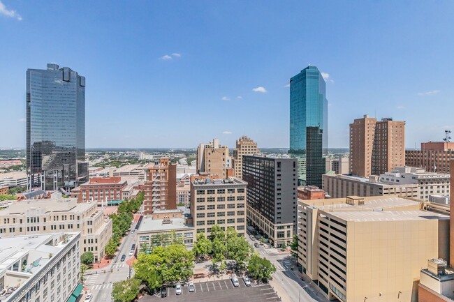 Building Photo - Amazing Condo Views at the Tower