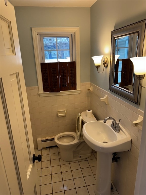 Building Photo - 11 Maple St