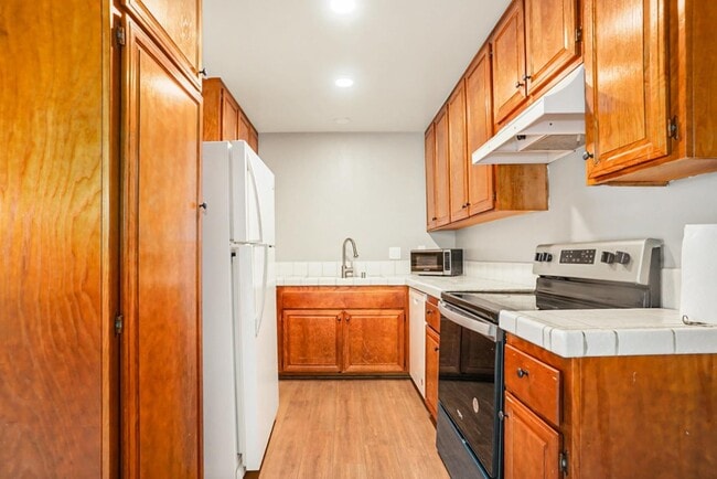 Building Photo - 3857 Camino Lindo