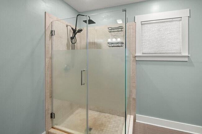 Building Photo - Modern Arts and Crafts Home