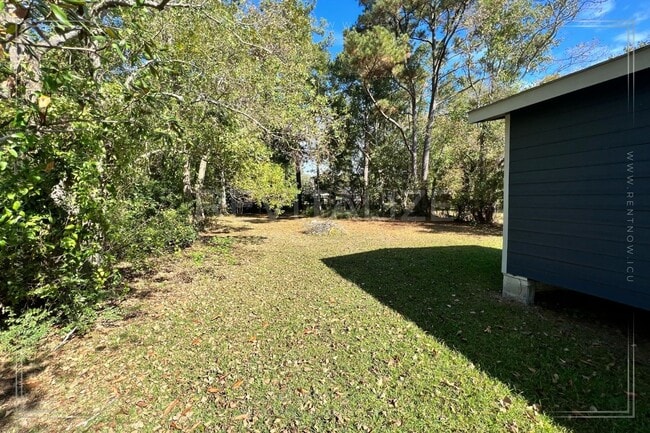 Building Photo - Newly Remodeled 3 Bd / 1 Ba in Moss Point