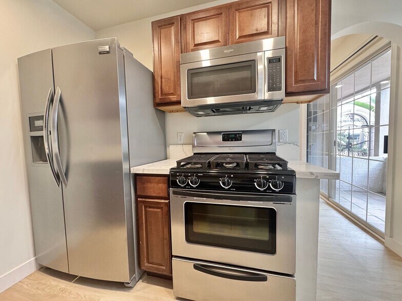 Building Photo - 3608 Keystone Av
