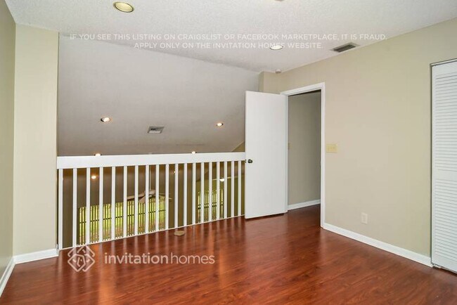 Building Photo - 5215 NW 51st Ct