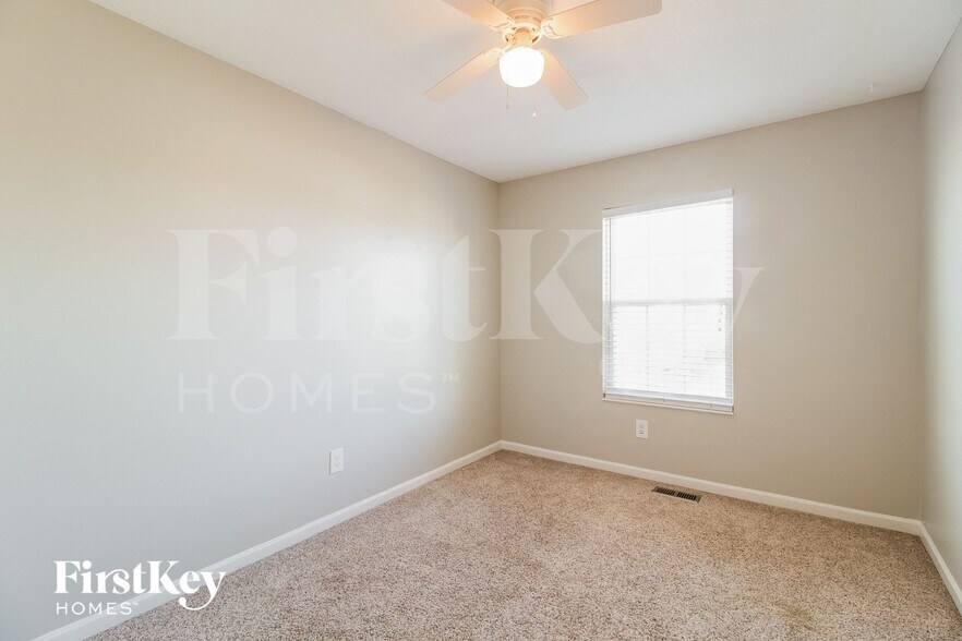 Building Photo - 6013 Marsh Cir