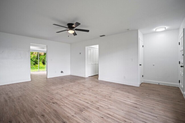 Building Photo - Affordable 2-bedroom, 2-bathroom apartment...